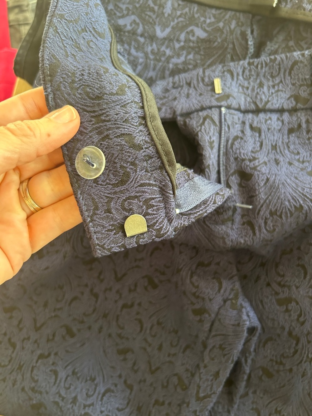 Adrienne Vittadini jacquard stovepipe pant